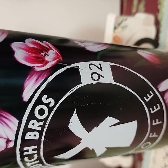 Dutch Bro Tumbler - Picture 2 of 5